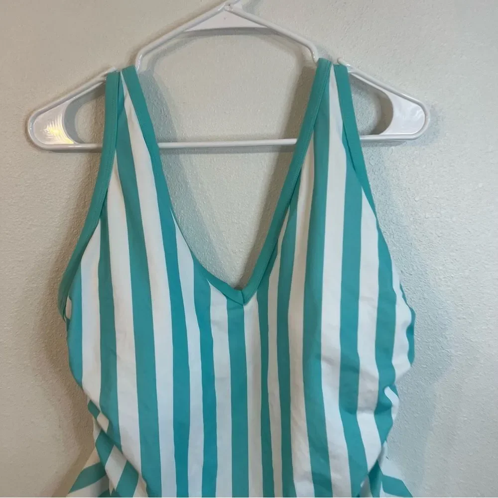 3/$20 🦋 NWOT Kona Sol One Piece Swimsuit Blue Striped Women’s 14W Plus Size - Picture 6 of 7